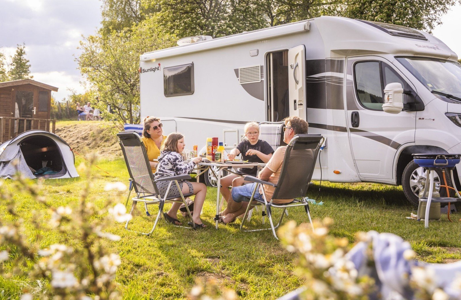 Ardennen camping bertrix plaats voor mobilhome of camper