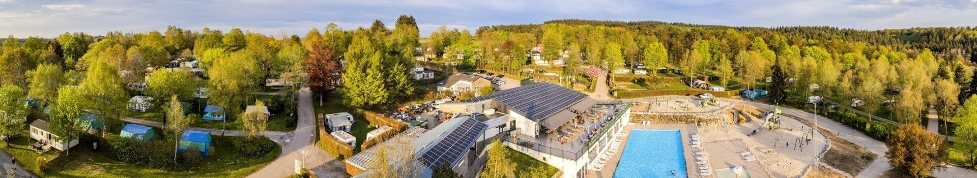 Panorama beeld van ardennen camping bertrix 3